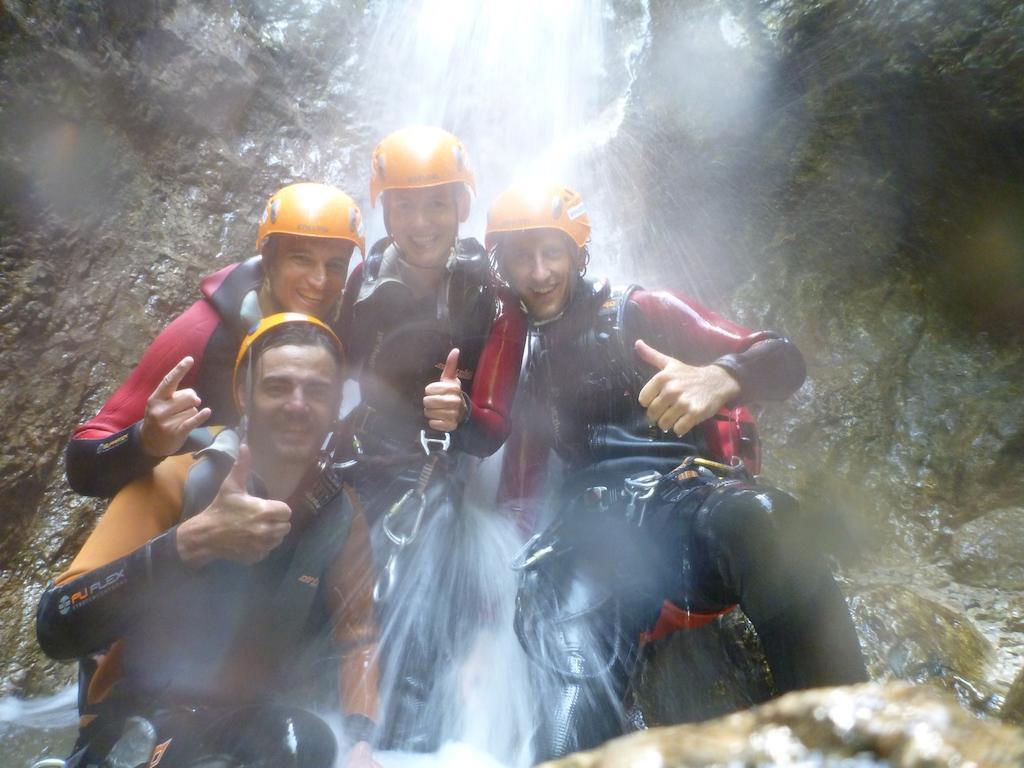 בית הארחה Rafting Camp פלפאו מראה חיצוני תמונה